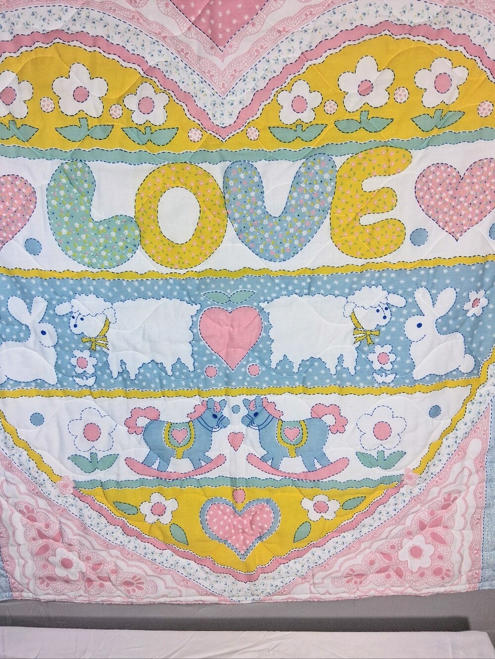 Cute 1980's Vintage 36" X 33" Pastel "Love" Applique Style Crib/Stroller Quilt - Picture 4 of 11